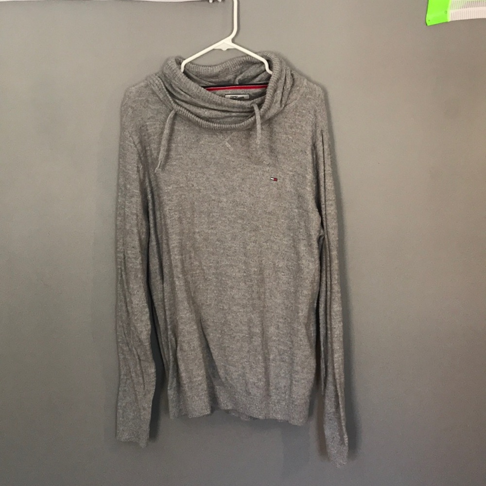 tommy hilfiger sweater